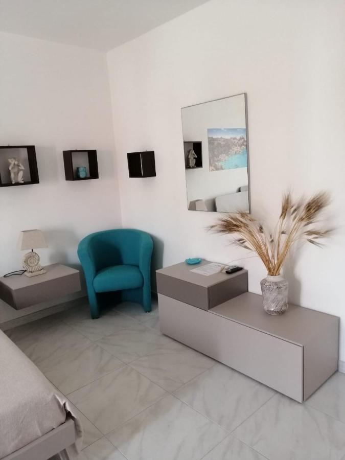 B&B I Colori Dell'Isola Порто-Торрес Экстерьер фото