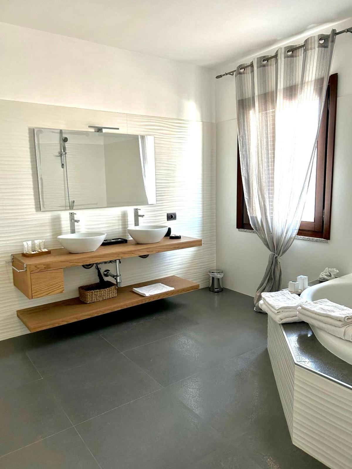 B&B I Colori Dell'Isola Порто-Торрес Экстерьер фото